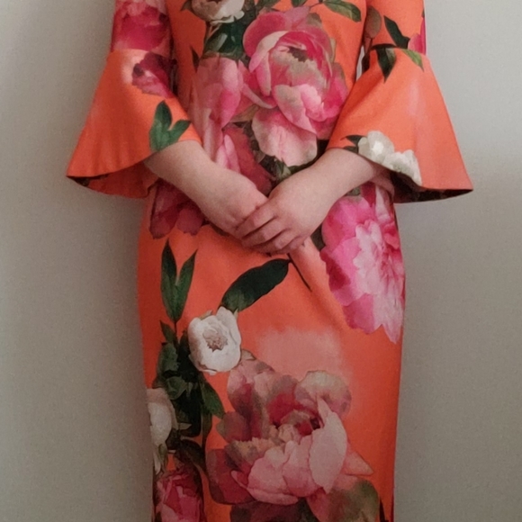 NWT Calvin Klein body con sleath floral bell dress - Picture 4 of 8